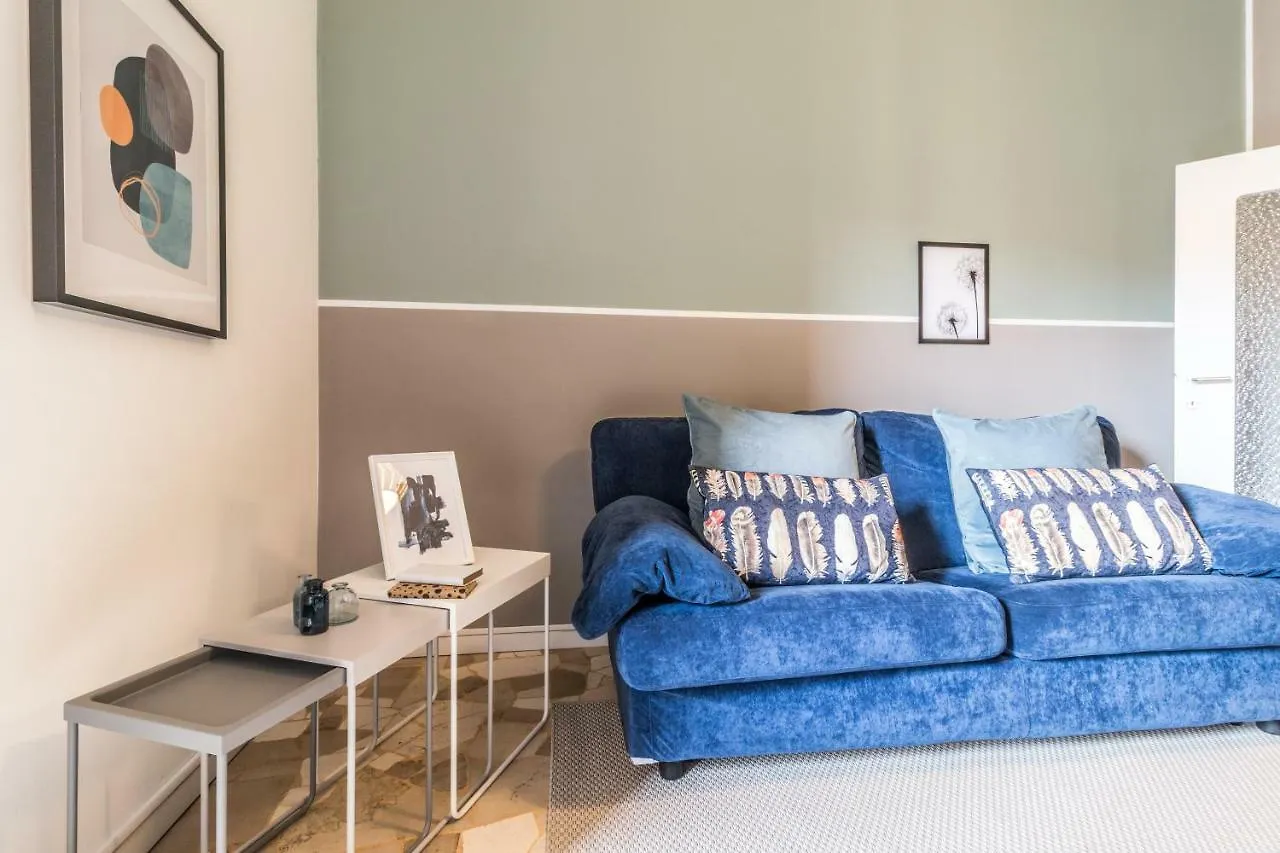 Joivy Modern 1-Bed Flat With Balcony In Portello Milan Apartment